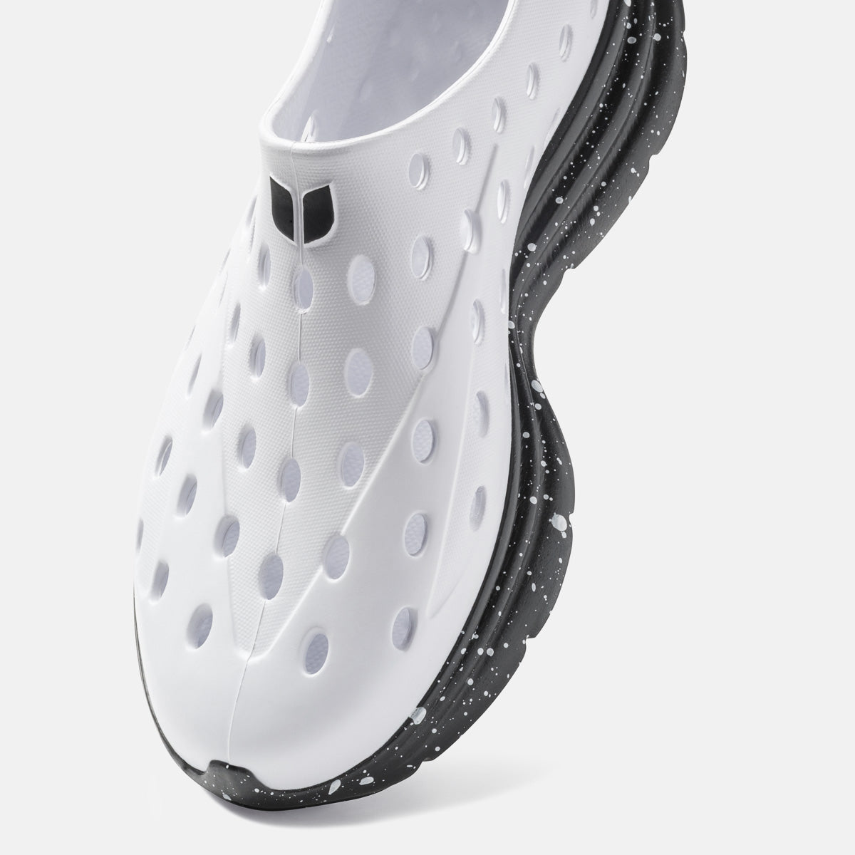 Revive - White / Black Speckle(M3 / W5)