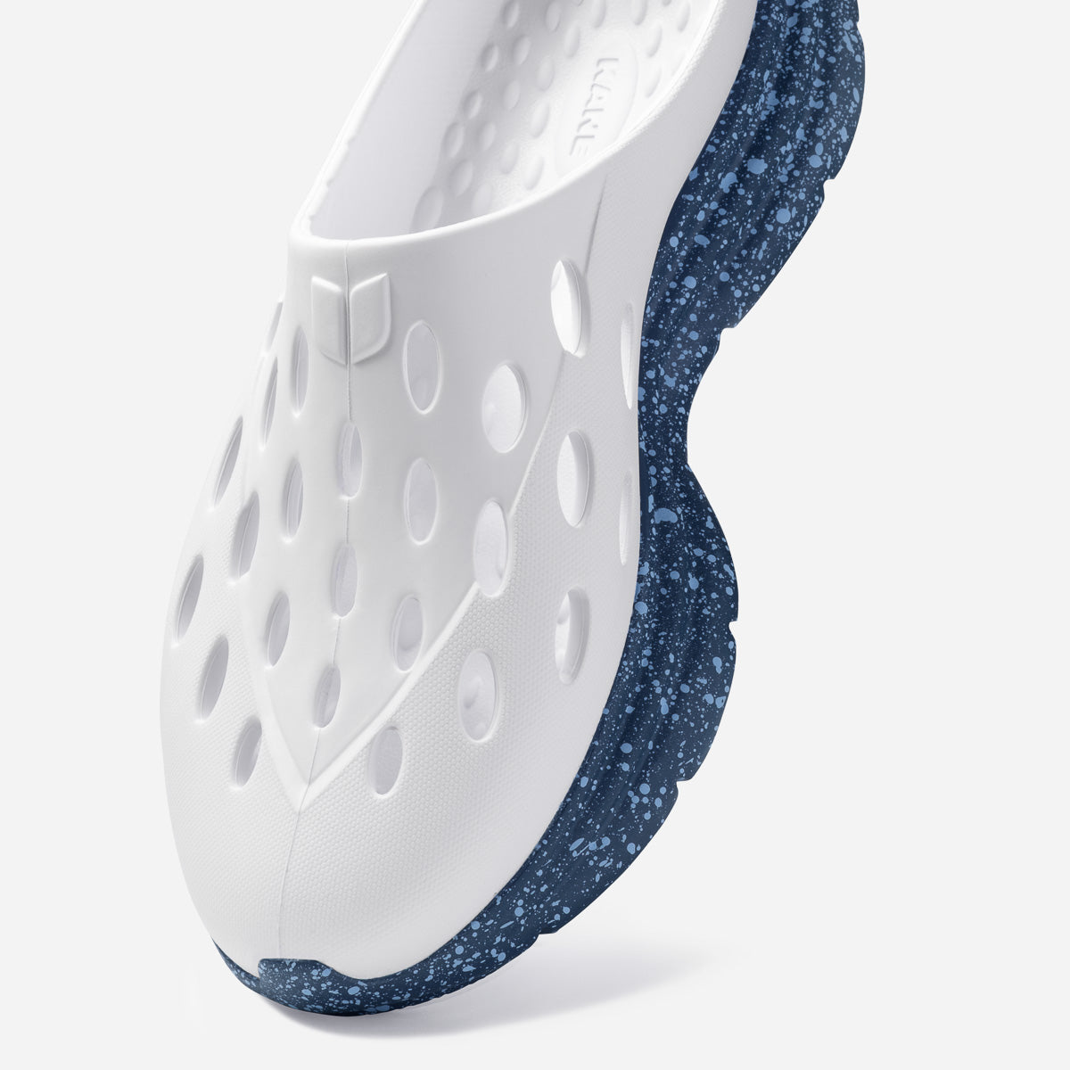 Revive OB - White / Indigo Speckle(M3 / W5)